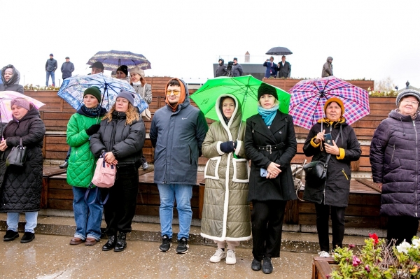 
                    В Уфе заложили камень в основу копии сухумской колоннады на набережной

                